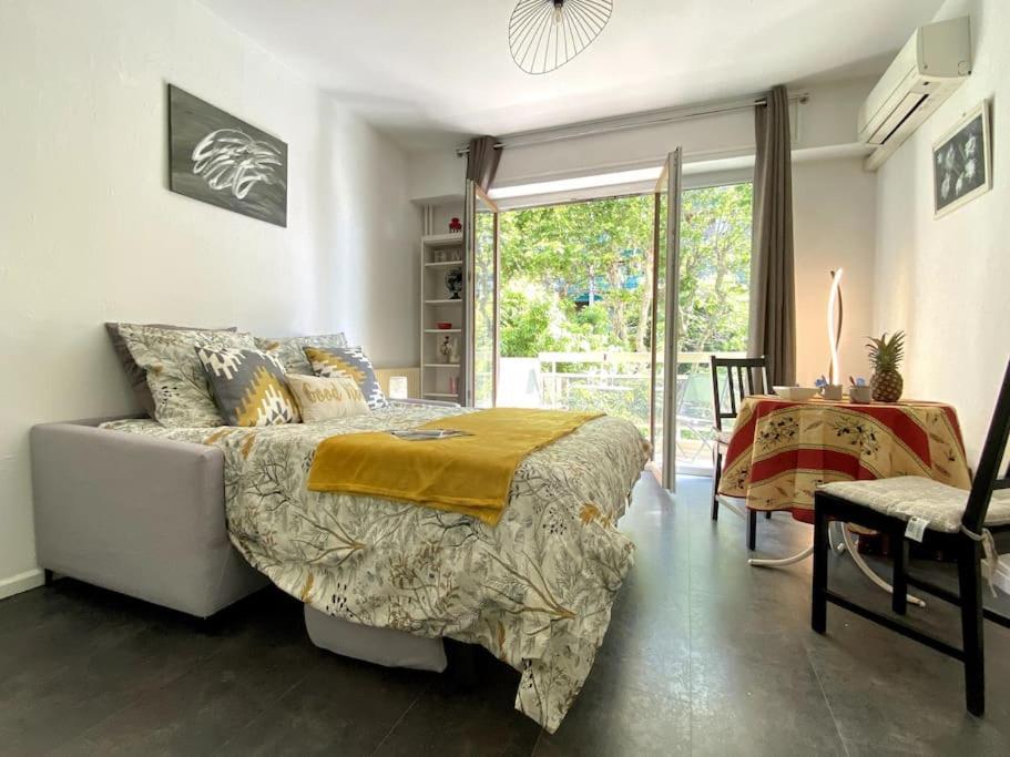 Studio Balcon, Centre Ville, Proximite Plages, Commerces, Restaurants, Musees... Antibes Exterior photo